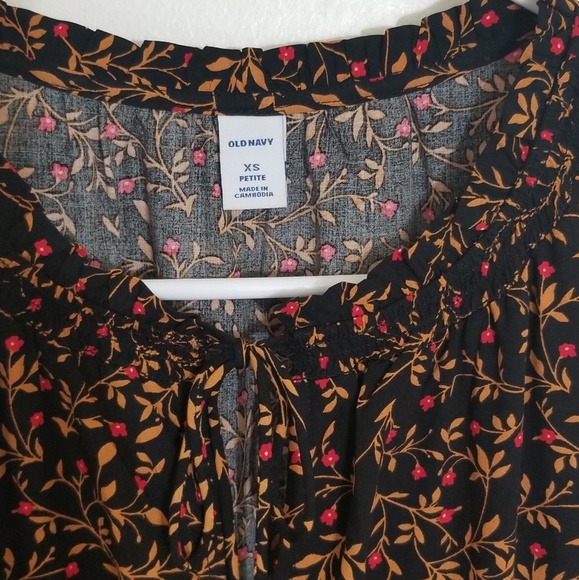 Old navy black petite XS - Picture 2 of 7
